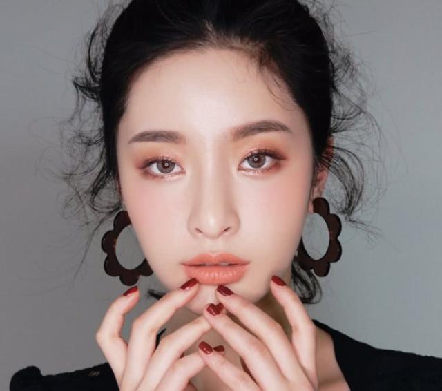 mm化妆师_化妆师毛戈平简介_化妆师面试问题及回答技巧