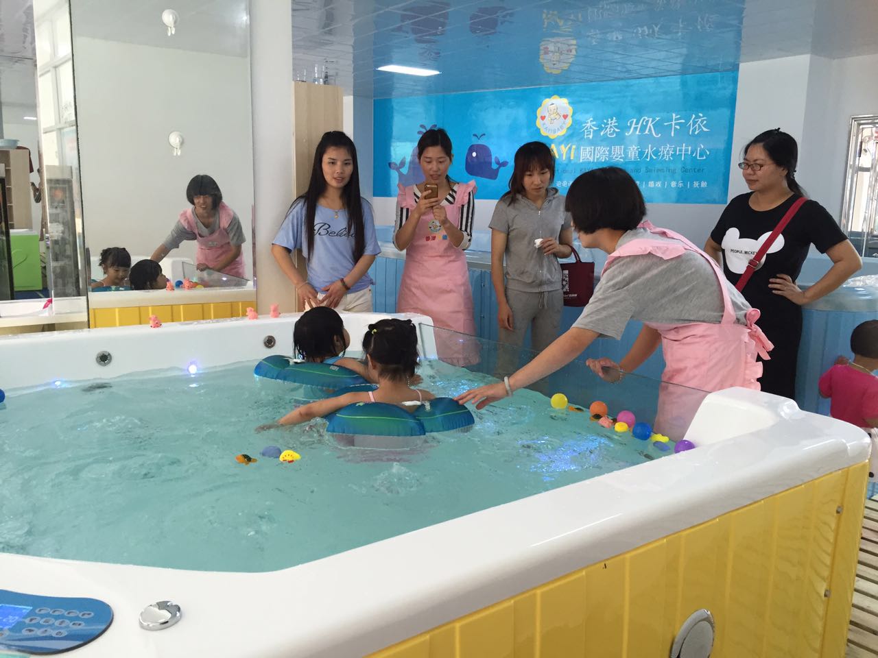 郑州婴幼儿游泳馆_郑州婴儿游泳馆_游泳婴儿馆郑州地址