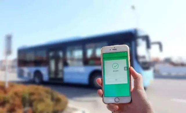 环保出行，深圳e巴士引领便捷新时代