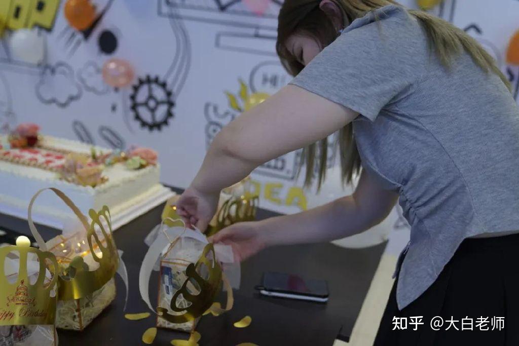 香肠吃鸡派对游戏_香肠吃鸡派对下载_香肠吃鸡派对小游戏