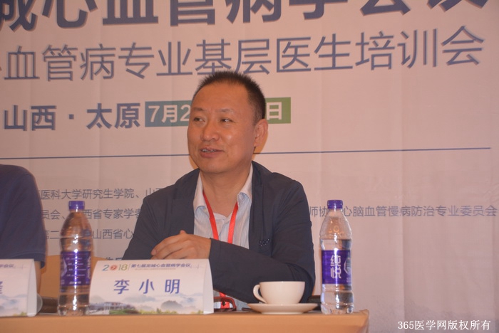 看医生小游戏_玩医生看病的游戏_医生玩游戏