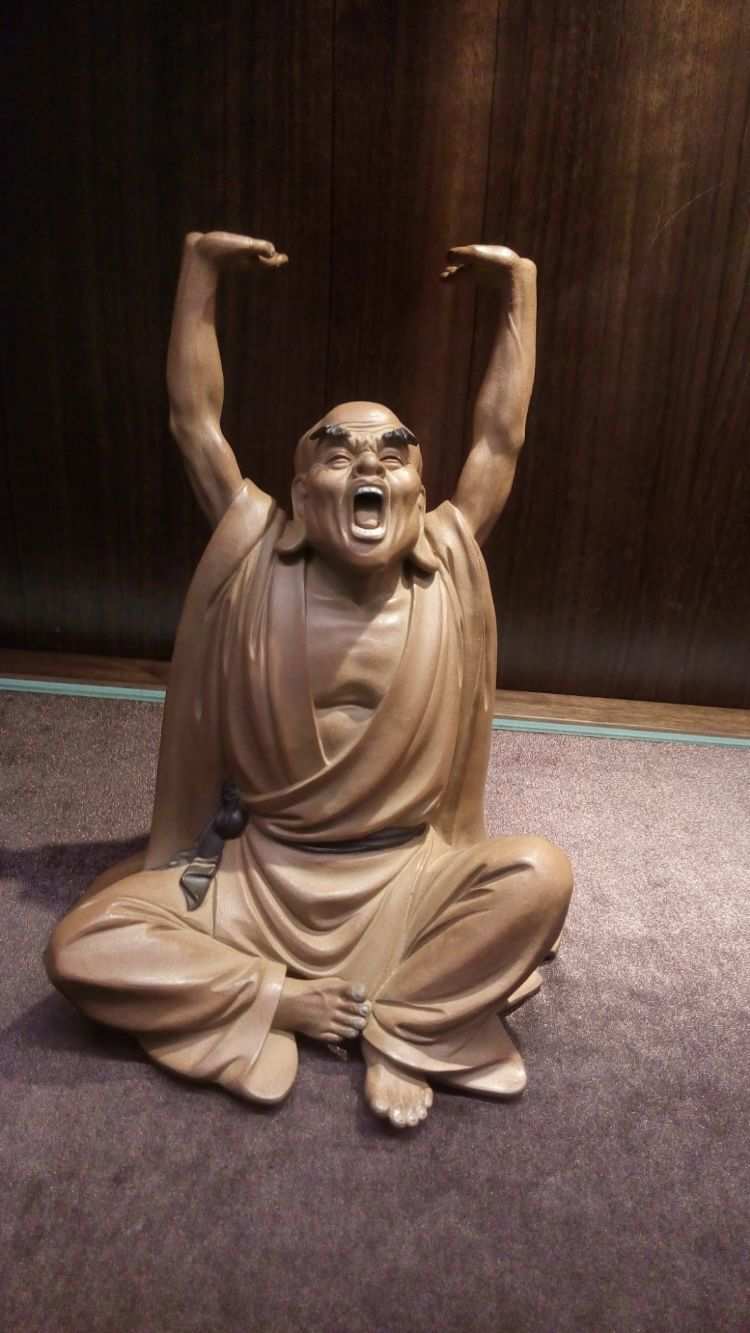 罗汉睡功图解_罗汉睡觉武术_睡梦罗汉拳