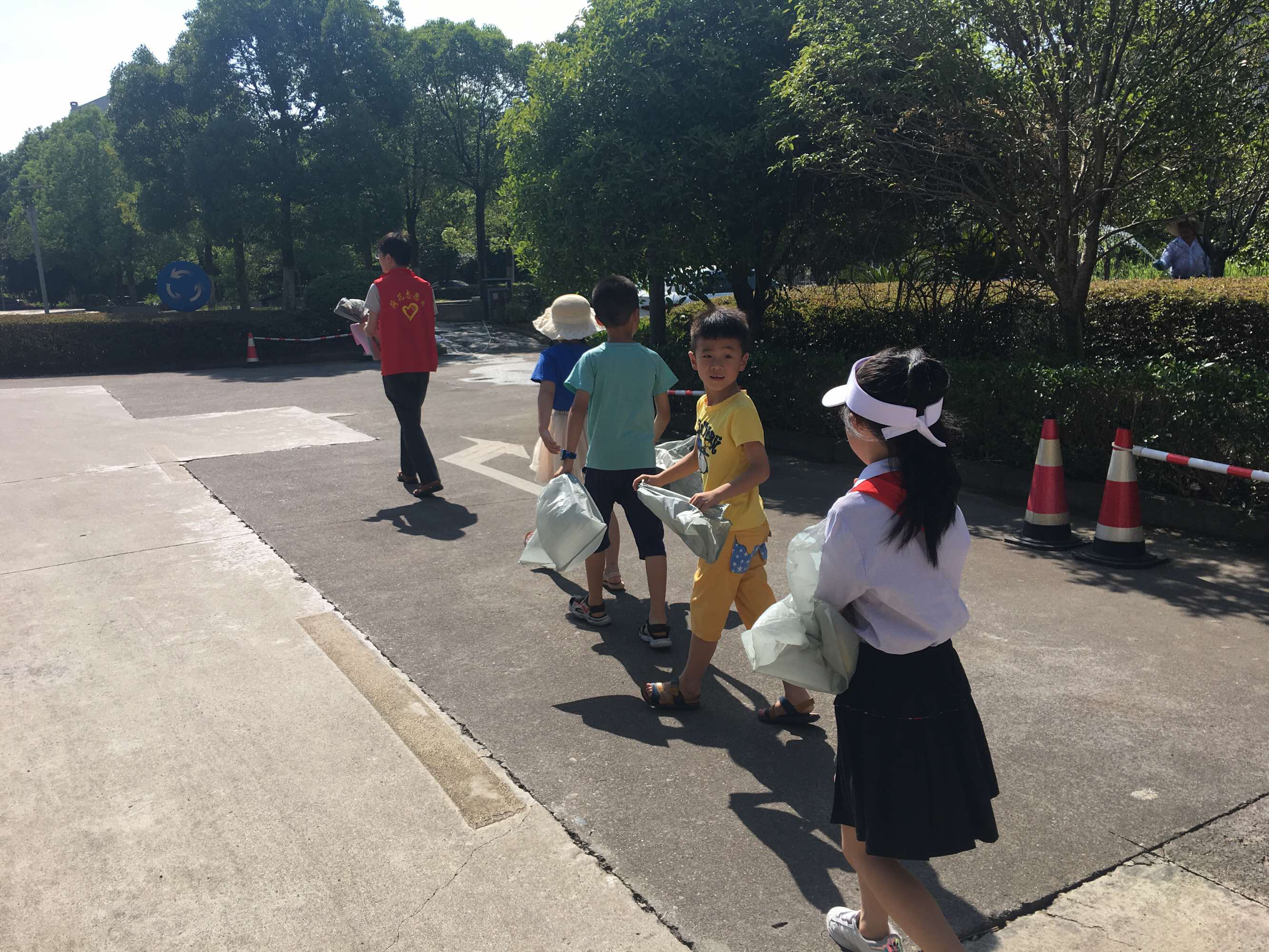垃圾清理王_清理垃圾王者荣耀数据可以清吗_清理垃圾王国