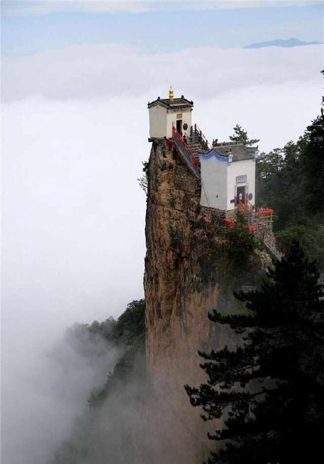 背山面水的风水格局_背山面水风水上怎么说_背背山