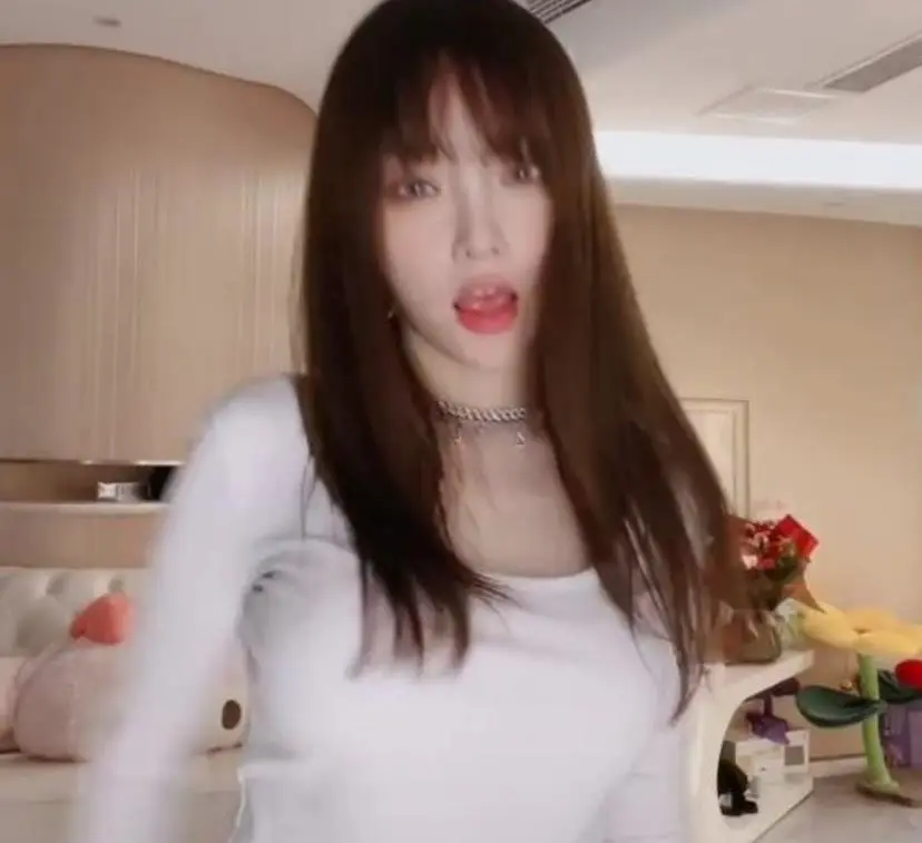 美女脱光衣服直播app_美女脱光衣服直播app_美女脱光衣服直播app