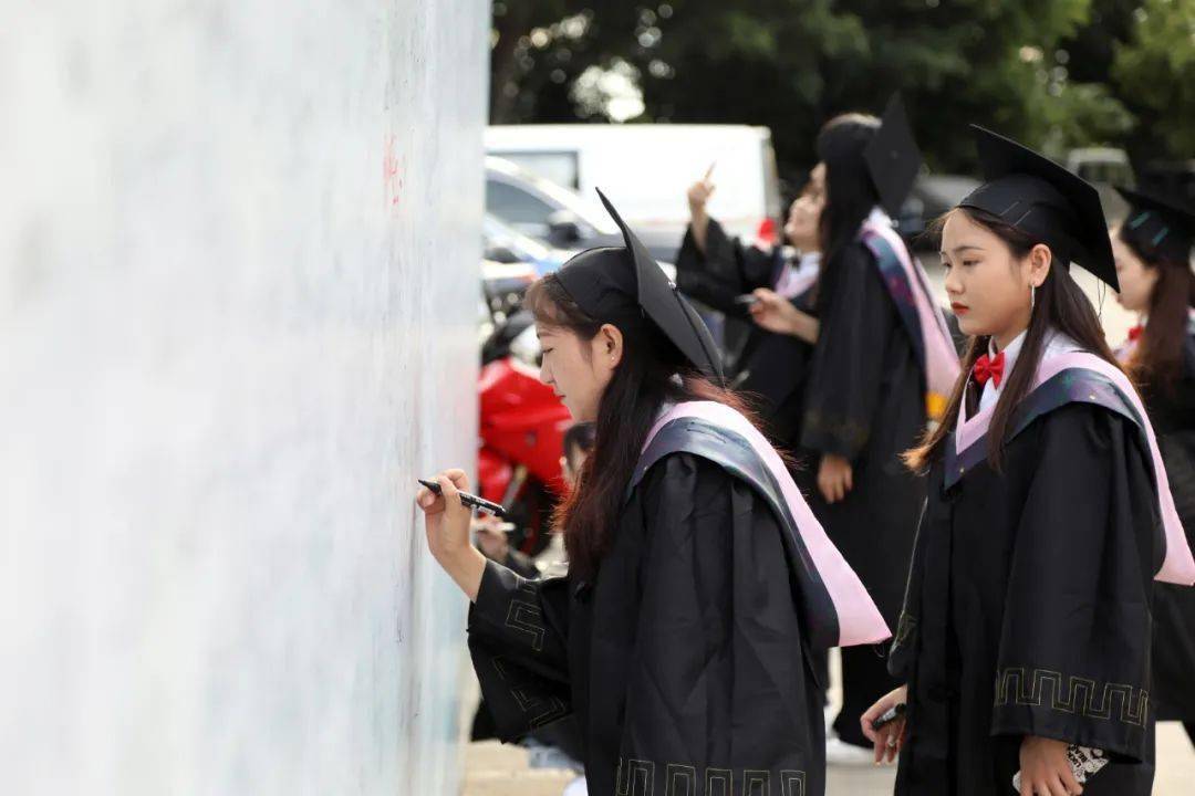 2023年以后闰月年_哈尼十月年_2019年9月18日