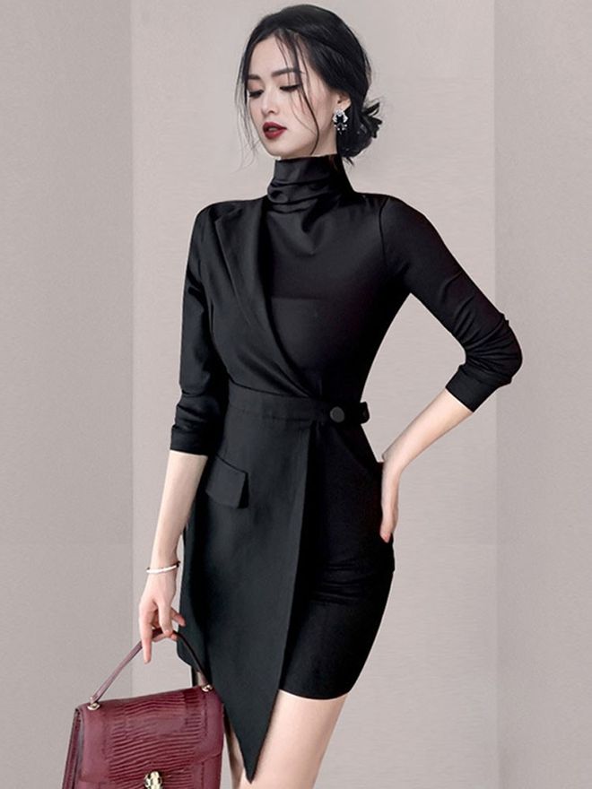 帮女生换衣服手机游戏_女生玩的换服装游戏单机_换服装的游戏