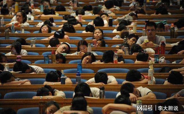 学校秘闻背德的游戏_讲台手机游戏背德语怎么说_背德讲台手机游戏