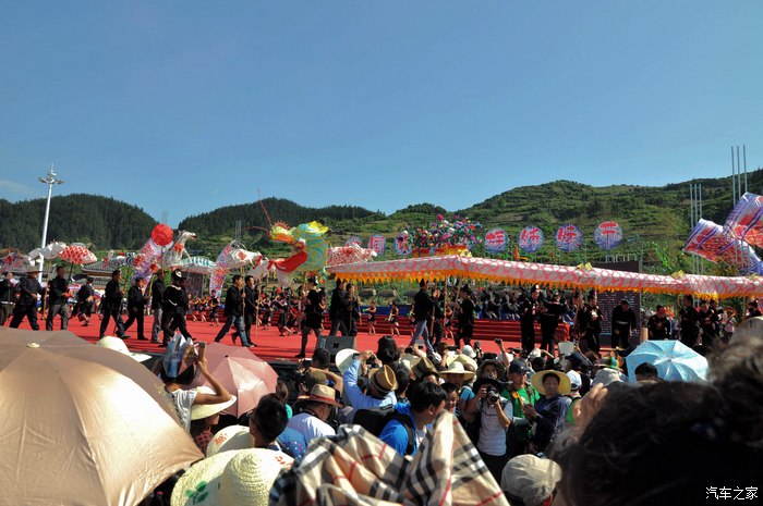 苗族节日有哪些传统节日_苗族节日风俗_苗族的节日